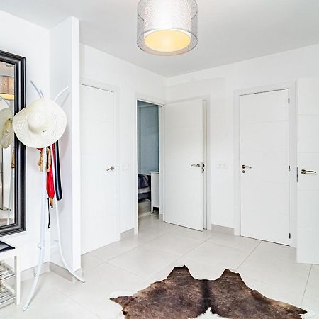 Cp - Modern Beachside Apartment In Estepona Exterior photo