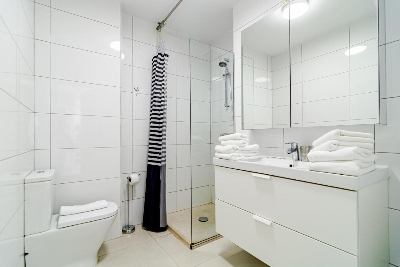 Cp - Modern Beachside Apartment In Estepona Exterior photo