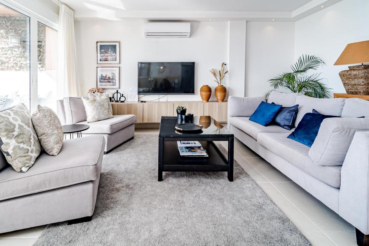 Cp - Modern Beachside Apartment In Estepona Exterior photo
